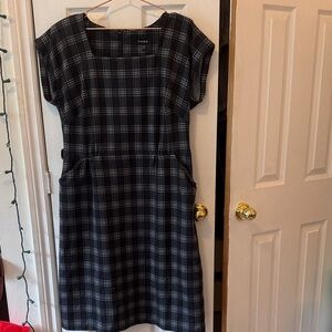 Elegant Black and White Plaid Midi Dress